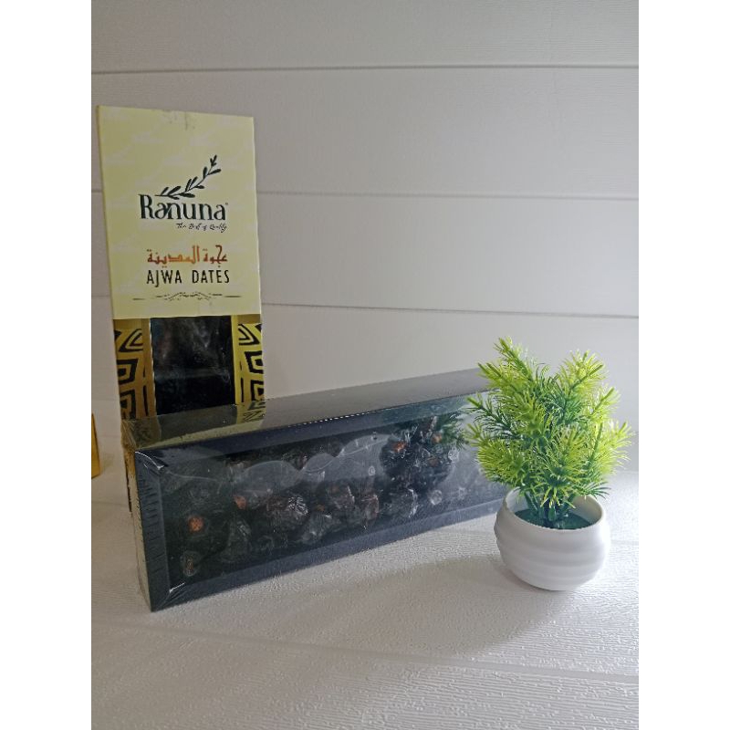 

Kurma Ajwa Premium Ranuna