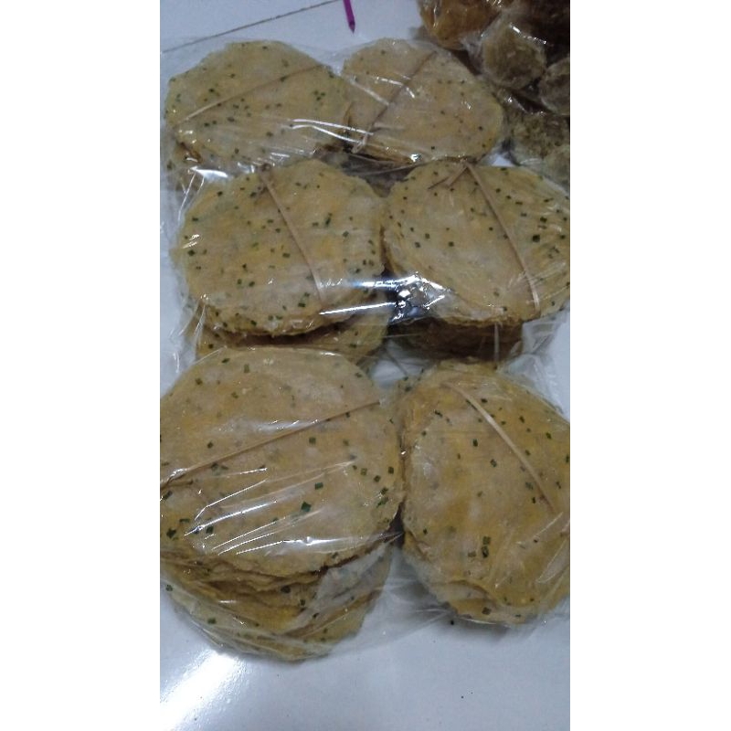 

opak singkong lebar² rasa daun kucai khas Wonosobo /ibks isi 10pcs