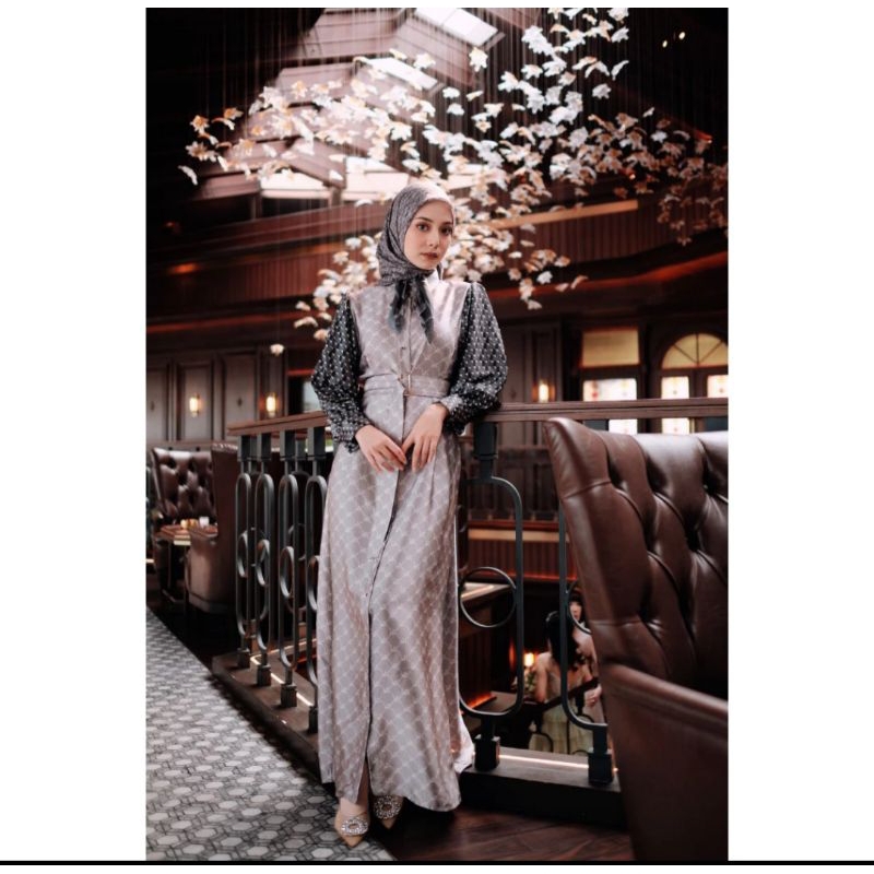 GORGEOUS DRESS // VANILLA HIJAB