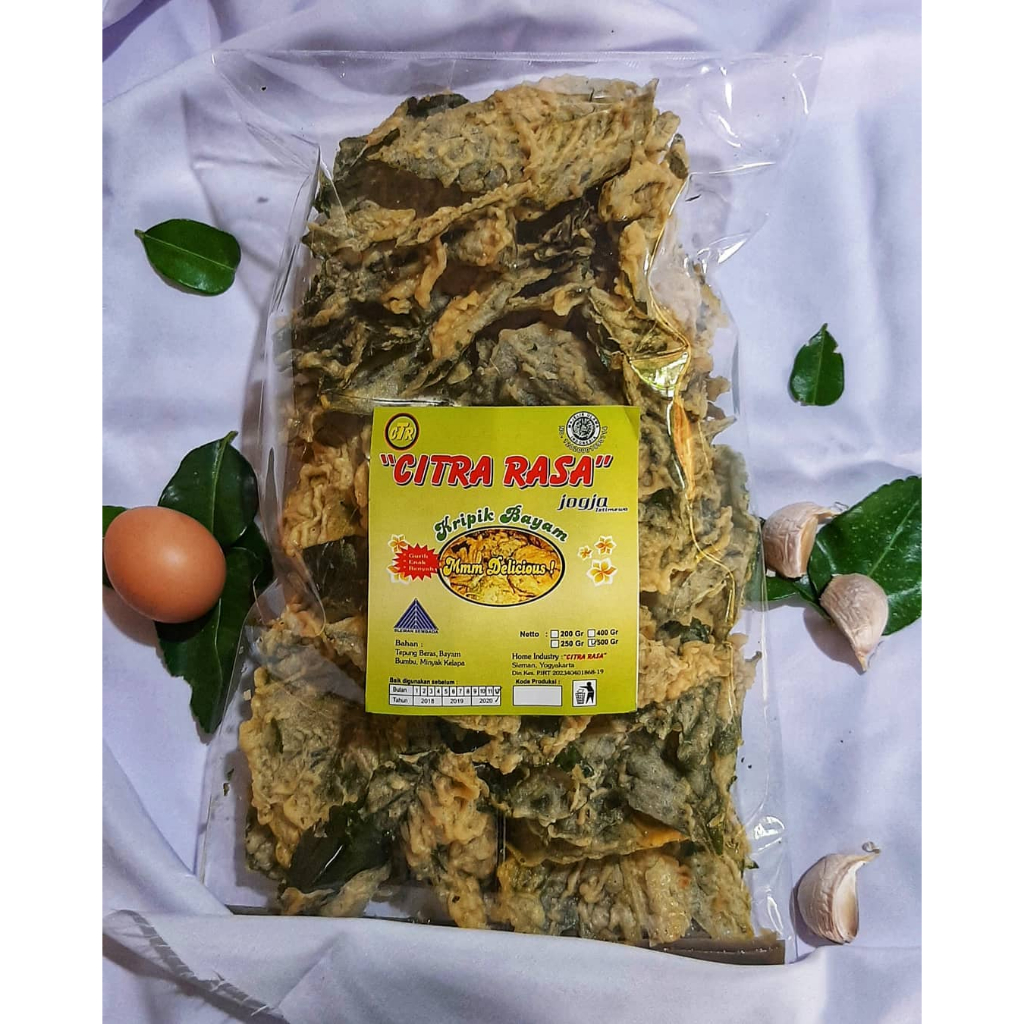 

Keripik Kripik Bayam Krispi Crispy Oleh-oleh Jogja Cemilan Snack Gurih Renyah Nikmat 200 gram