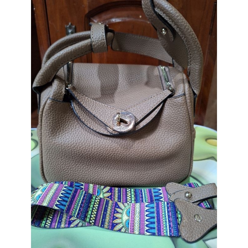 TAS LINDOY PRELOVED