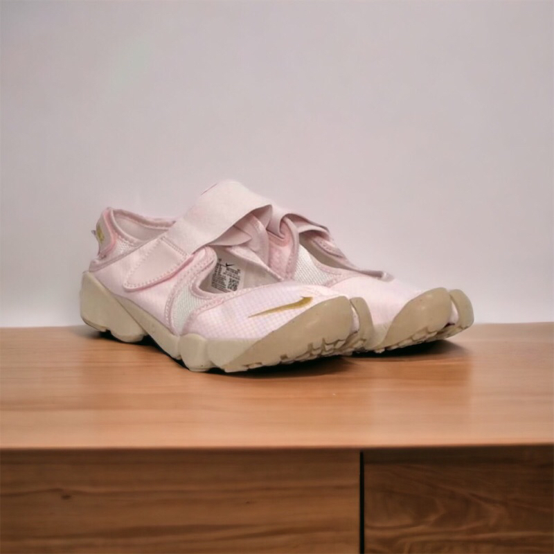 SEPATU WOMENS AIR RIFT SOFT PINK