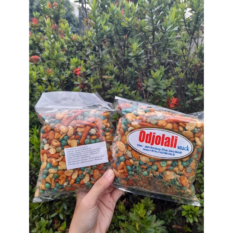 

KACANG CAMPUR