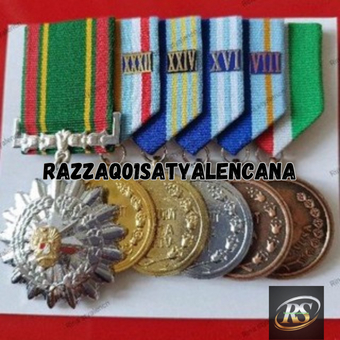Medali N. AD 32 24 16 8 Tahun TNI Dharmanusa - Razzaq Satya Lencana