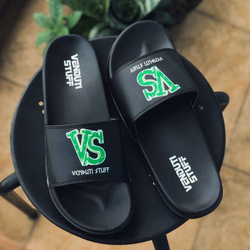 Hot Sandal Pria Kekinian Sandal Slide Putih Sandal Venduti Stuff Original