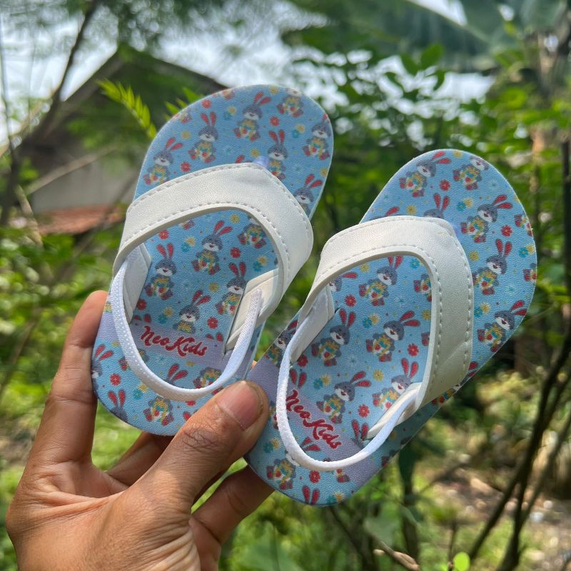 Wulandari-Sandal anak perempuan 2 tahun Sandal bayi usia 1 tahun