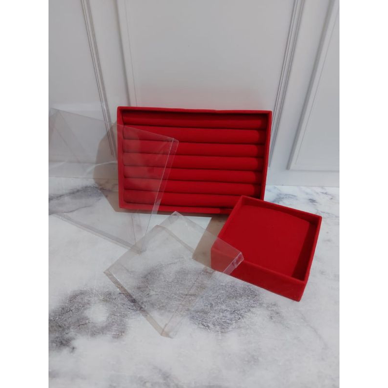 Tempat kotak box perhiasan cincin/gelang bludru merah tutup mika murah
