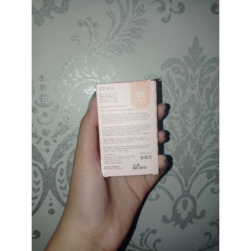 FLASH SALE Foundation Emina Mineral Mild