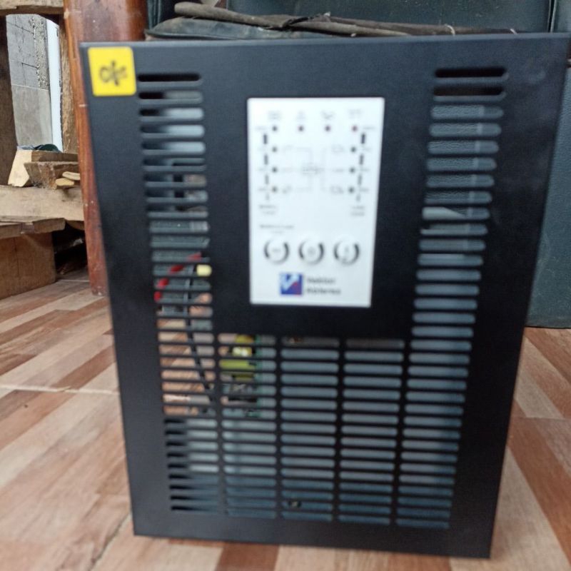 Vektor Ablerex RS 1KVA 700W 24V + Battery New