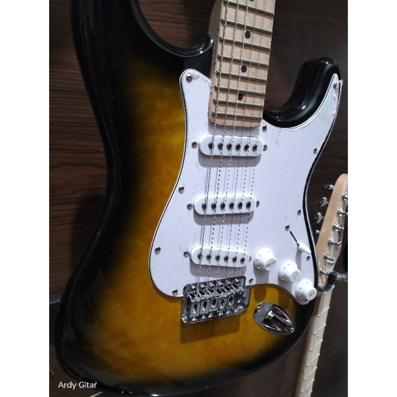 Gitar elektrik / listrik fender