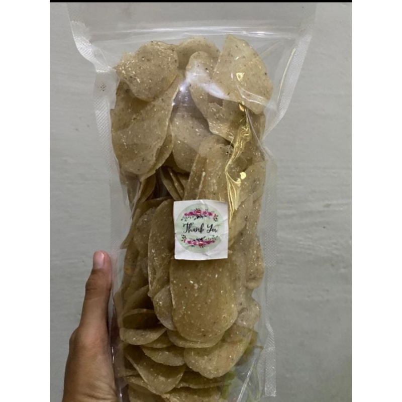 

Kerupuk ikan khas mauk
