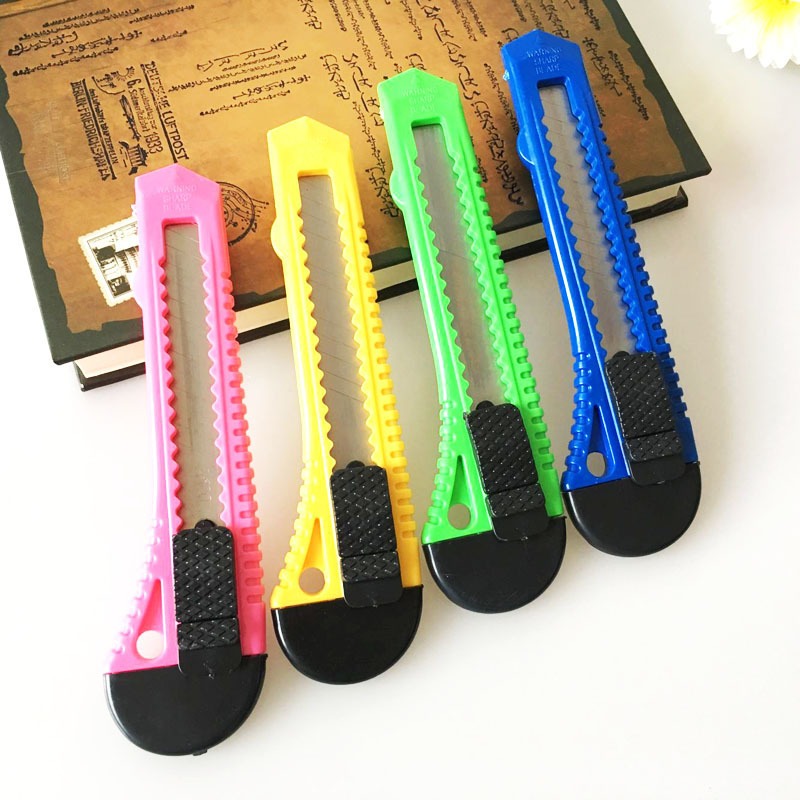 

MARKASSHOP66-- CUTTER BESAR RENCENGAN PER PCS