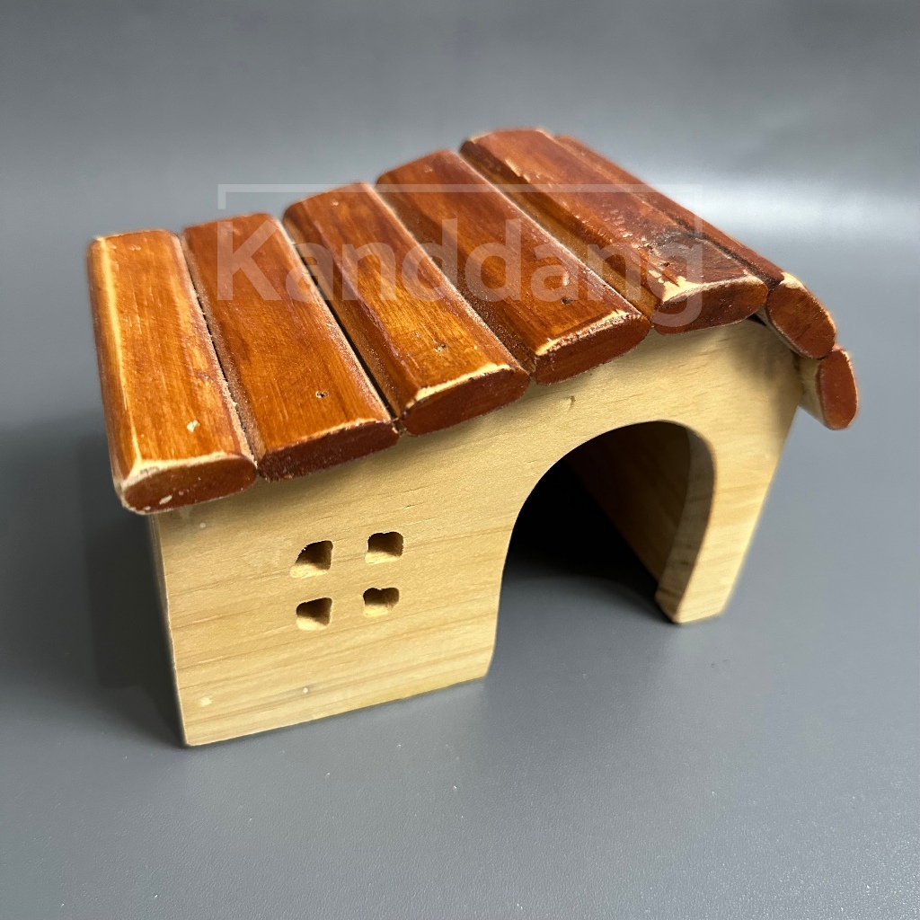 Mainan hamster bentuk rumah rumahan kayu
