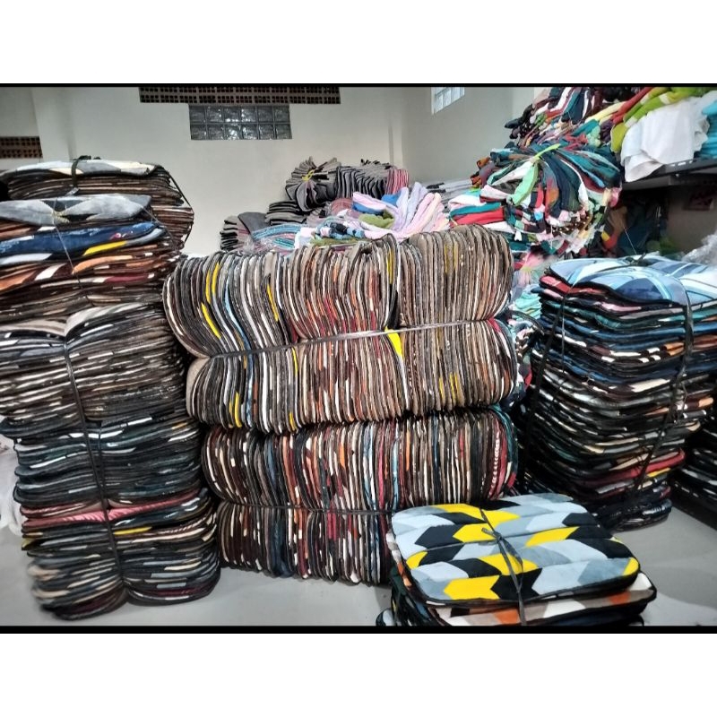 MG Keset Malaysia Anti Slip Bulu Padat Isi 20pcs