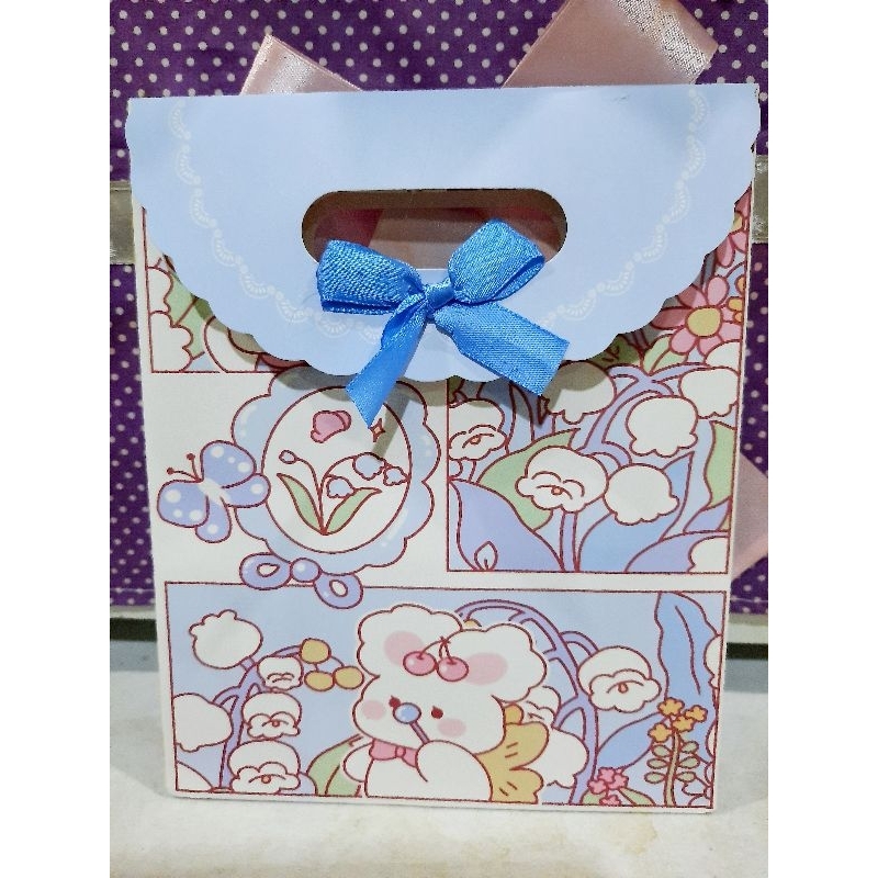 

Premium Paper Gift Hampers Goodie Bag 17x21x8 cute characters Tas Kado
