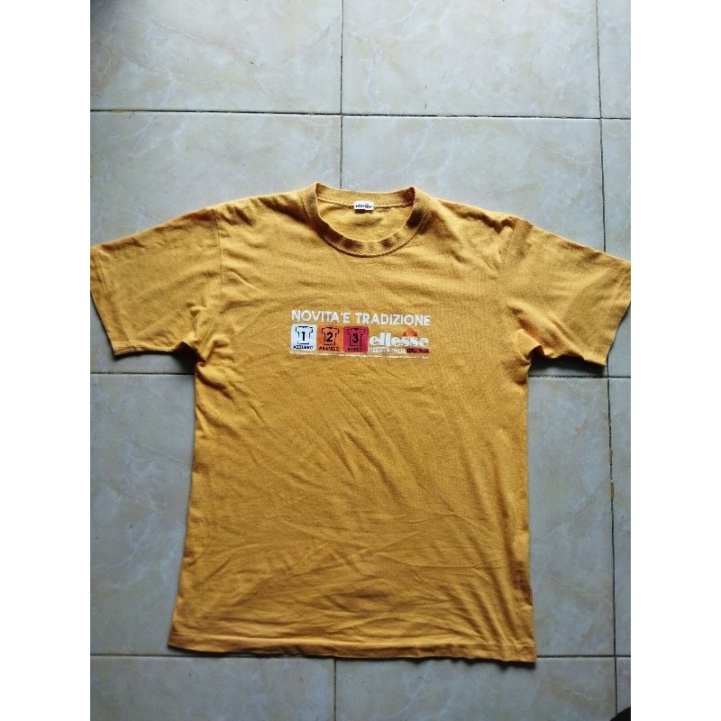 ellesse size M bekas second murah (single Stitch) jahitan 1
