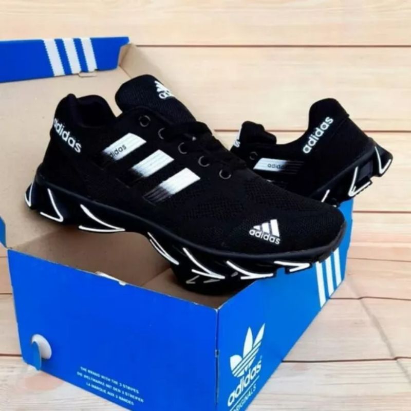 SEPATU SPORT PRIA ADIDAS SPRINGBLADE GRADE ORIGINAL SEPATU OLAHRAGA RUNNING IMPORT MADE IN VIETNAM