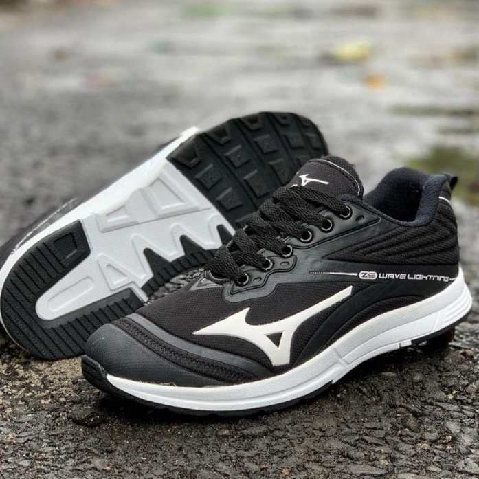 Ready Stock sepatu volly murah promo spatu voly pria voly mizuno ousol karet tidak licin