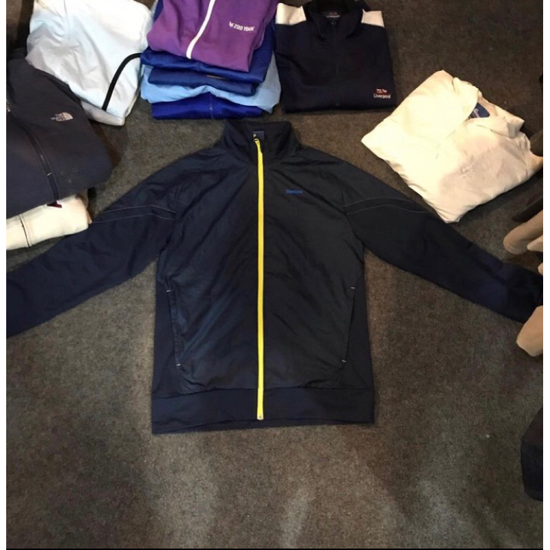JACKET PARASUT REEBOK