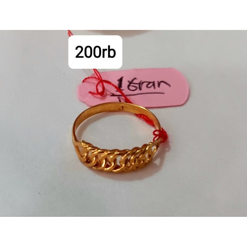 cincin setengah rantai ,berat 1 gram.
