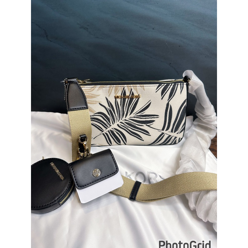 MK Jet set Travel crossbody bag