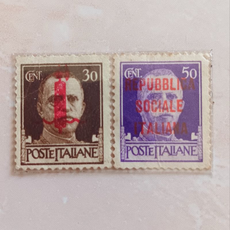 

(AE) Perangko Republik Sosialis Italia 1945 Effigy Victor Emmanuel III facing frontwards Set 2pcs Mint
