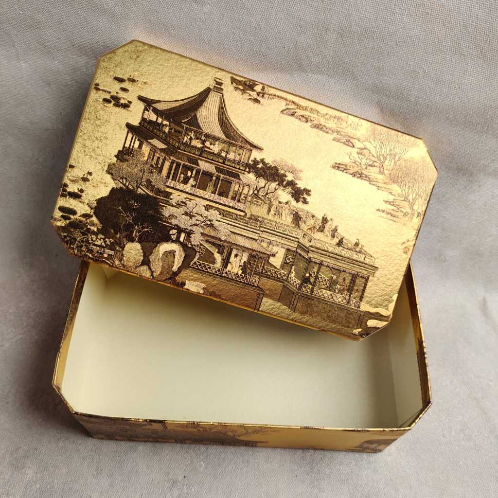 

Hampers Cookies Box Only - Box GOLD Chinoiserie