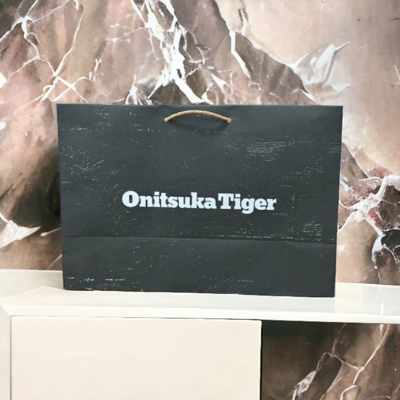 

PAPERBAG SEPATU ON1TSUKA TERMURAH