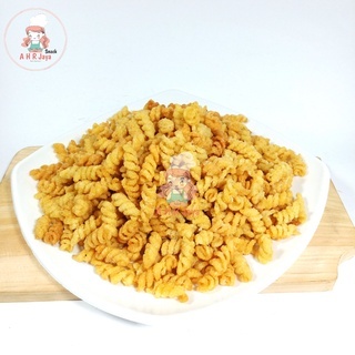 

MAKARONI SPIRAL MACARONI SPIRAL RASA PEDES-ASIN Berat bersih 150 gr - Pedas-Asin