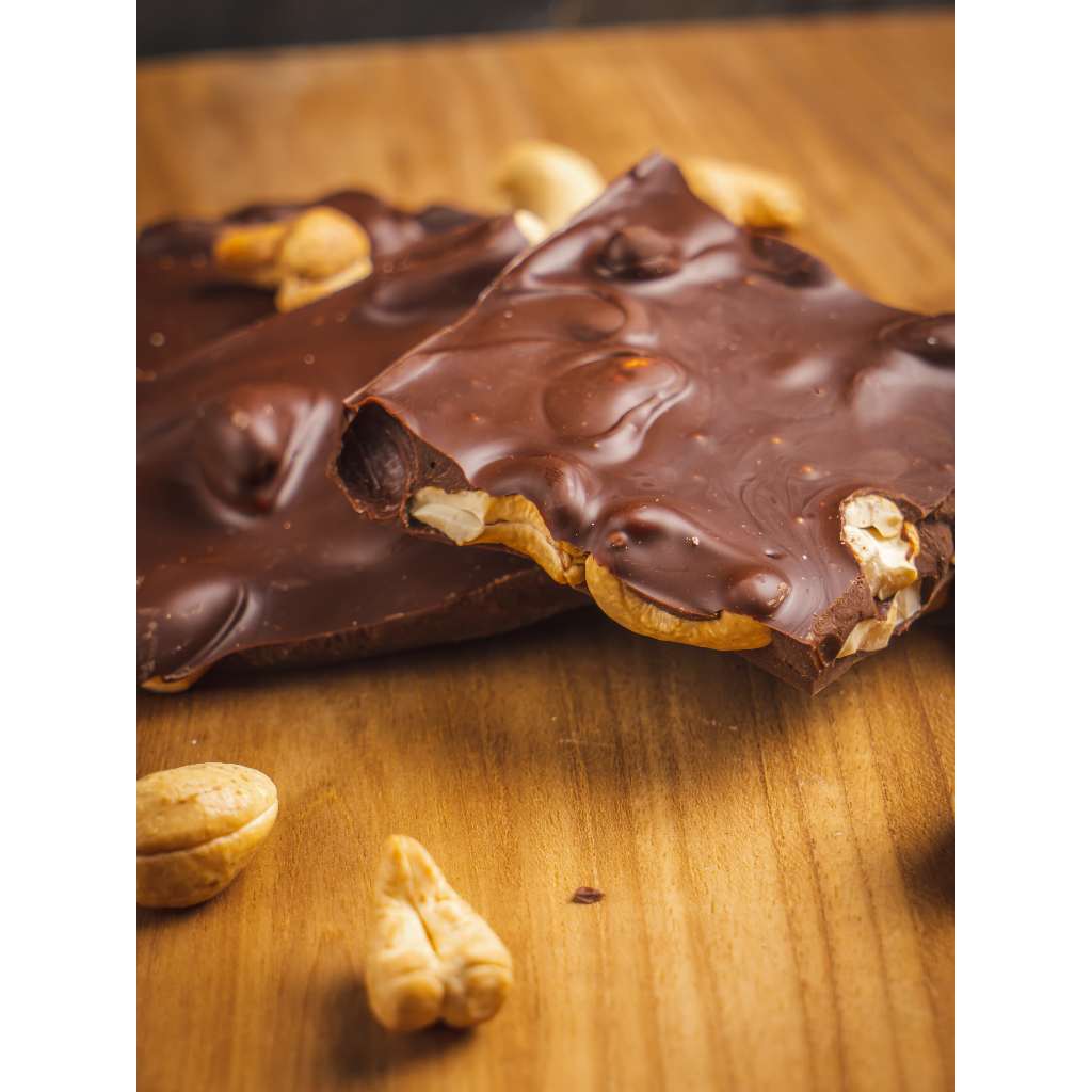 

Chocolatie Maison - Dark Cashew Slab 100 Gr
