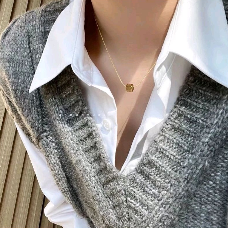 KALUNG TITANIUM WANITA LIONTIN KUBUS GOLD PREMIUM TERBARU