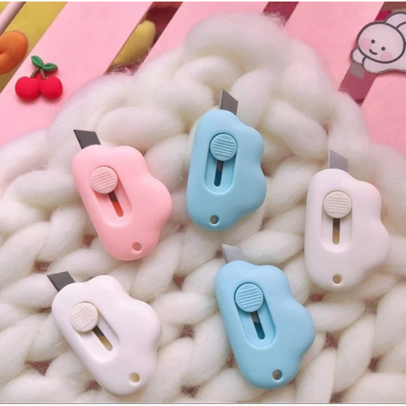 

CUTTER MINI VIRAL MOTIF LUCU PISAU KATER KECIL PAPPER CUT