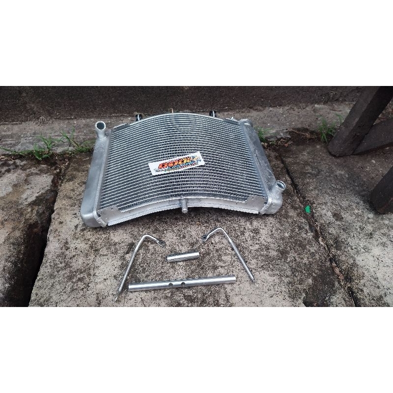 Radiator mc28 + Braket PNP Ninja RR