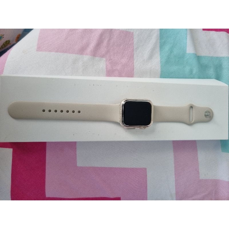 Preloved Apple Watch SE Gen 2 Starlight