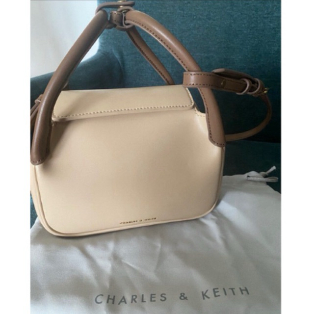 Charles & keith evelynn slouchy bag