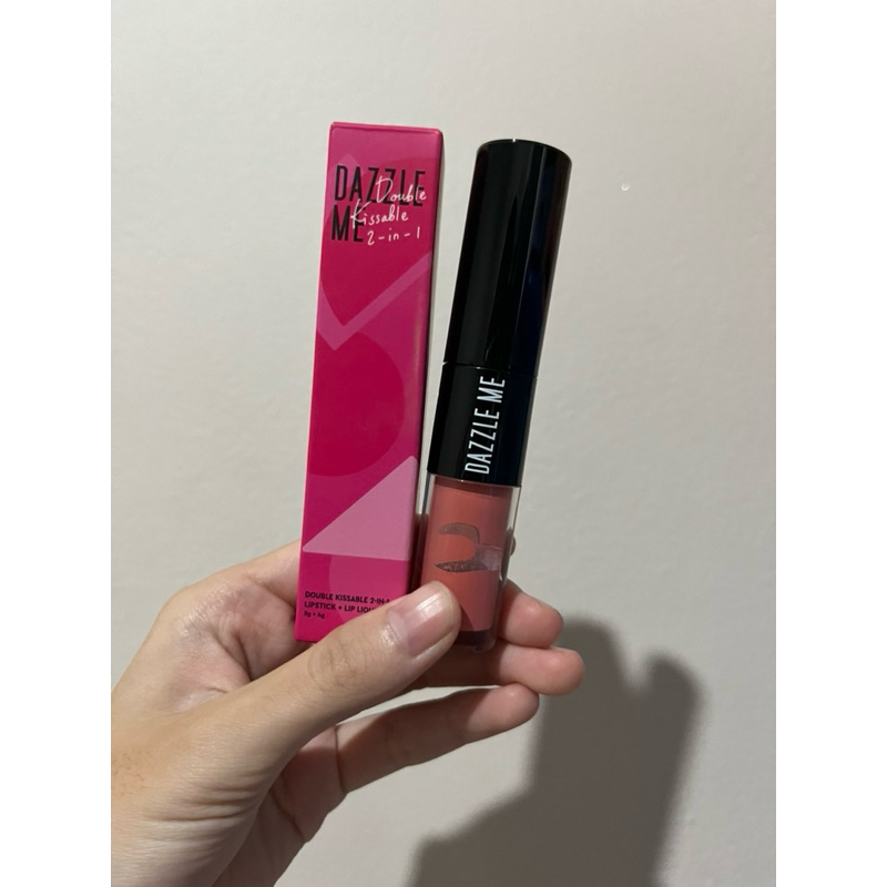 PRELOVED || DAZZLE ME DOUBLE KISSABLE 2 in 1 LIPSTICK (WELL USED)