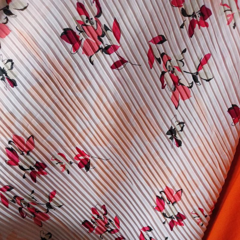 Zara plisket -zara motif