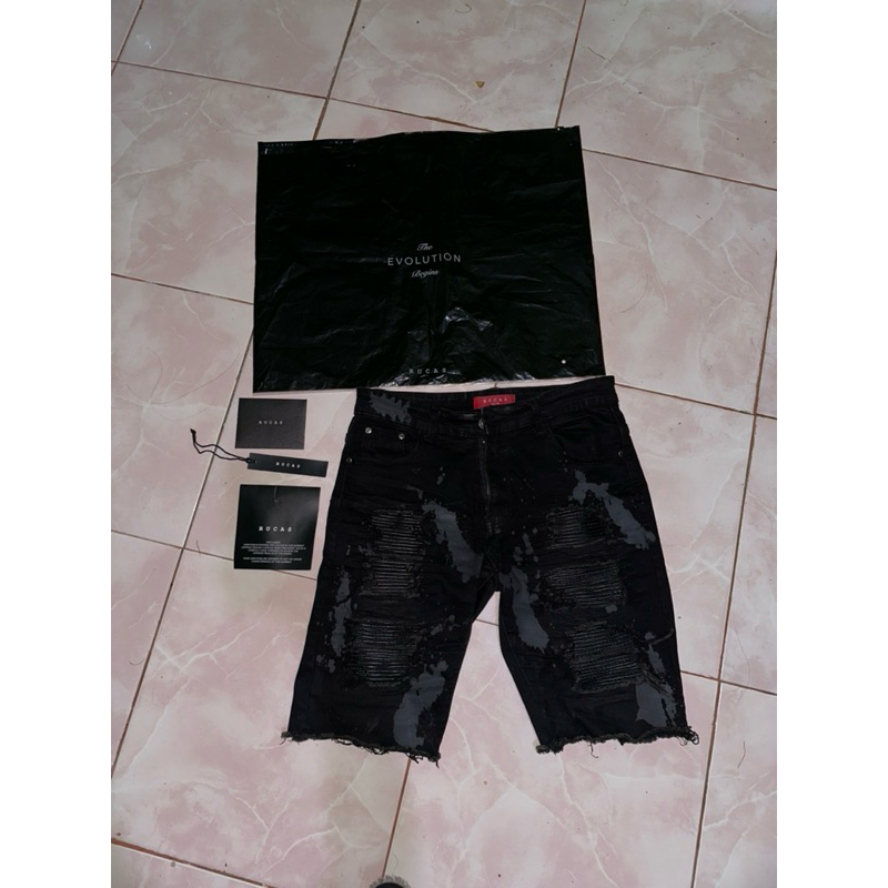 rucas s8 short sz 32 & 31
