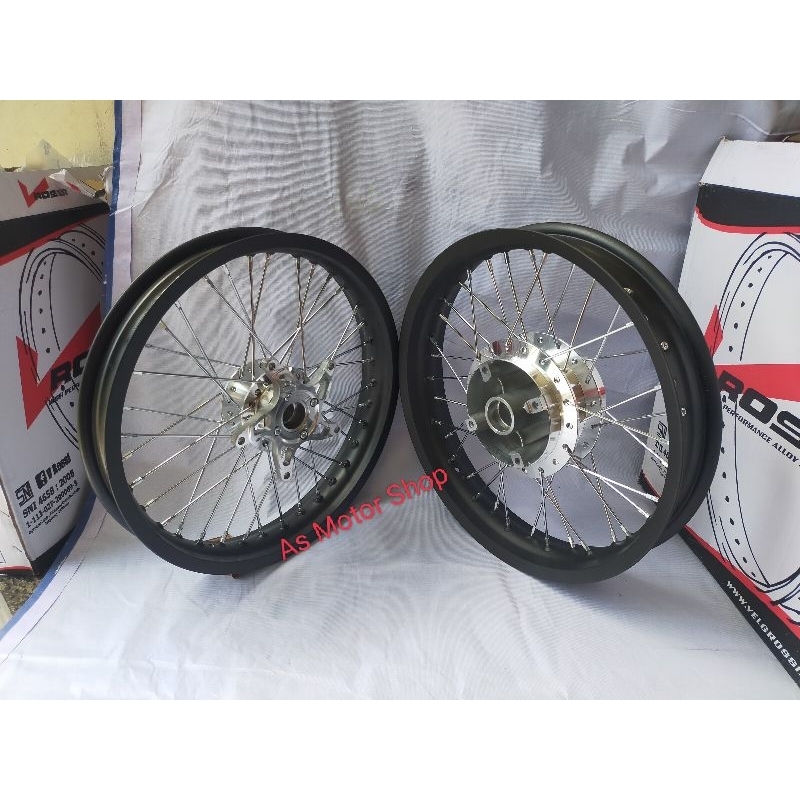 Velg Tapak Lebar  Ring 17 Cb150r Old Cbr150r New cb150r Tiger Revo Megapro Primus Megapro New Mono