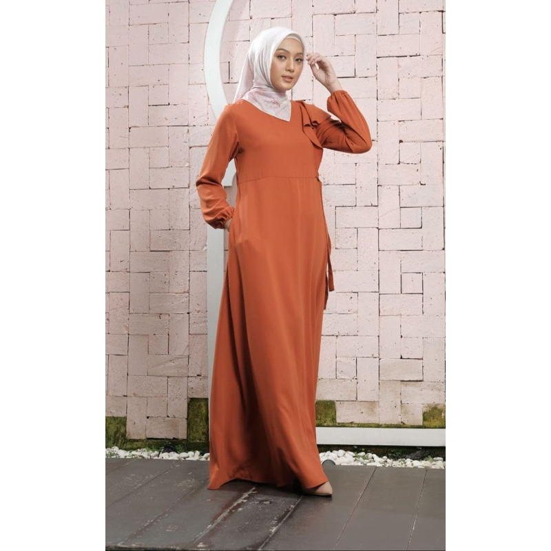 Aznia Dress Zoya Teracotta X Larissa Chou (Size XL)