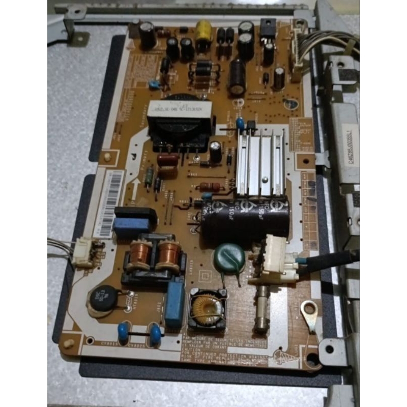 PSU  23PB201 23PB201EJ MAINBOARD TOSHIBA