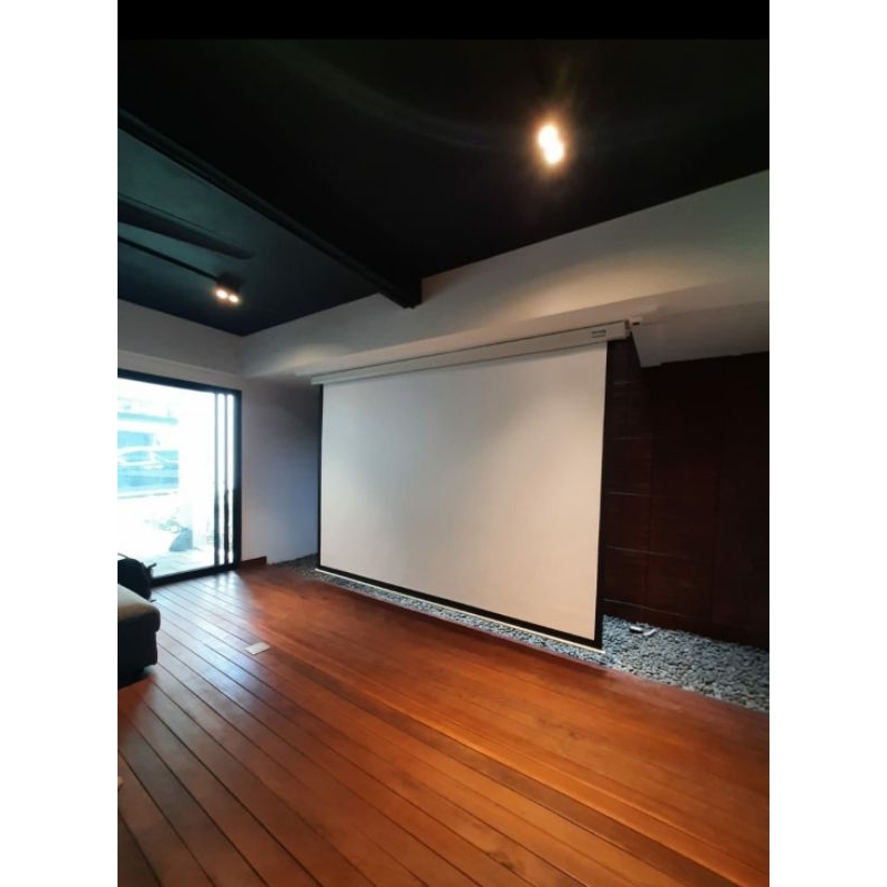 Screen Projector motorized 120 Inch/ Layar proyektor otomatis 120 Inch
