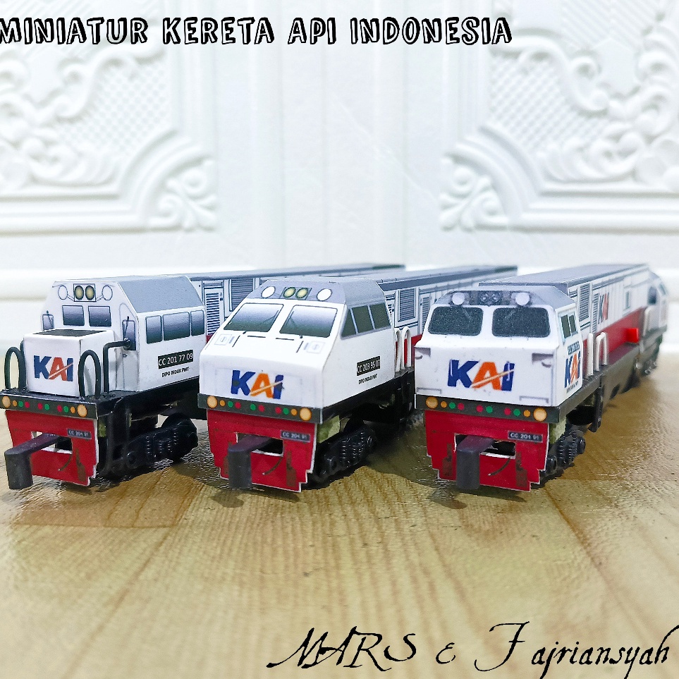 [KODE S5W3] Lokomotif Cc201 Bermesin Miniatur Mainan Kereta Api bisa join Rail King