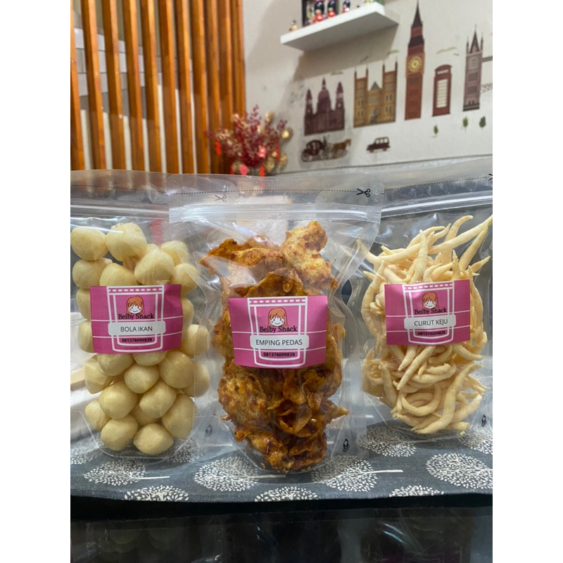 

Bola ikan / emping pedas manis / curut keju kemasan kecil