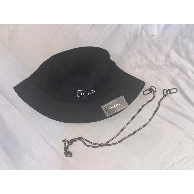 Baca DESKRIPSI Bucket Hat 1st collection Velence black