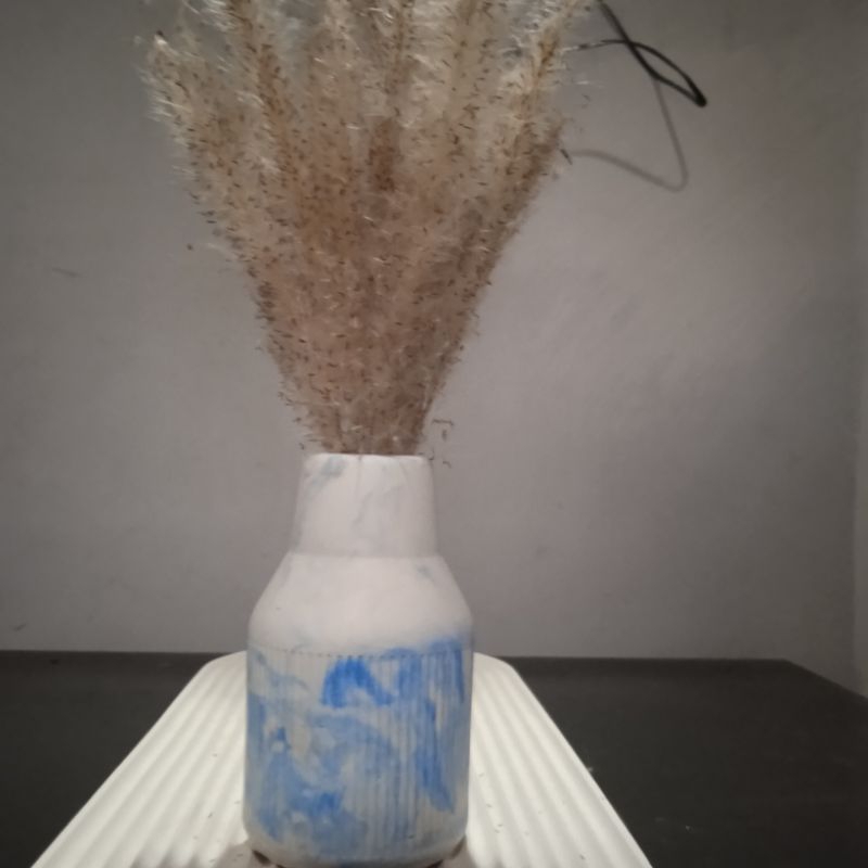 VAS BUNGA ESTETIK Vas bunga estatik Vas bunga unik Vas bunga