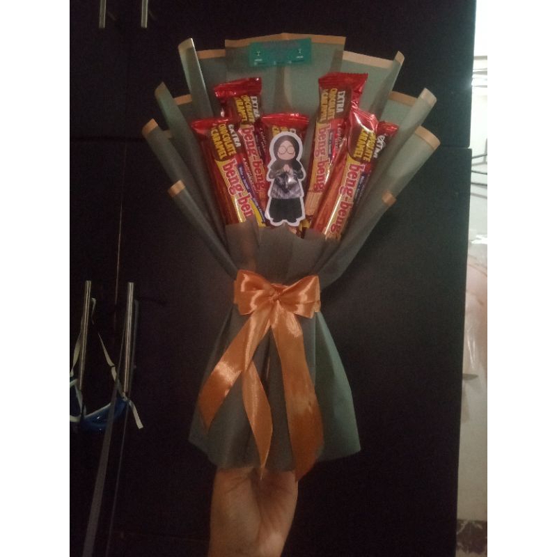 

buket Snack beng beng isi 5 hadiah/kado/wisuda/ultah/cowo/cewe