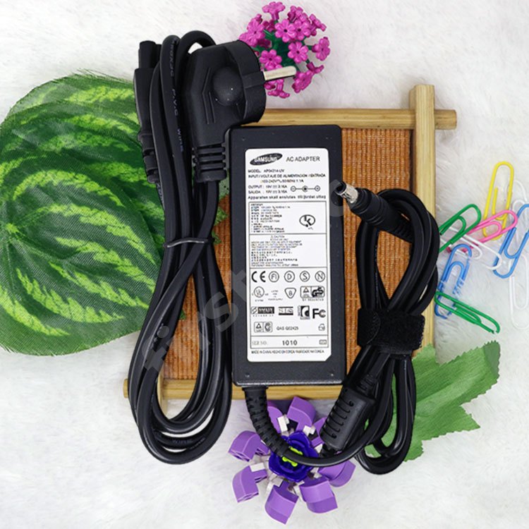 Adaptor Charger laptop Samsung NP300E4AI NP300E43 NP300E4X NP300E4C 19V 3.16A new