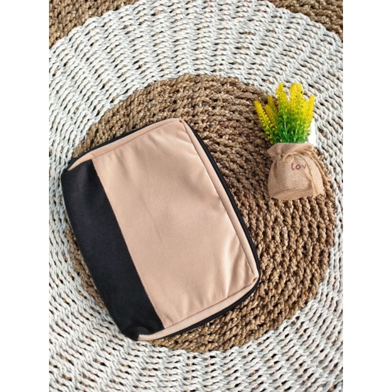 

SAMPUL QUR'AN HADIST HANYA SAMPUL SAJA