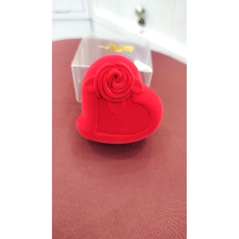 Kotak perhiasan cincin Bludu love